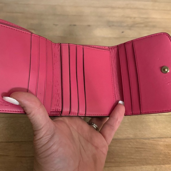 Coach Small Trifold Leather Wallet With Pop Floral Print in Color Chaulk - Picture 6 of 11